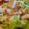9-Cesar (Lechuga, pollo, croutons, parmesano, condimento cesar)