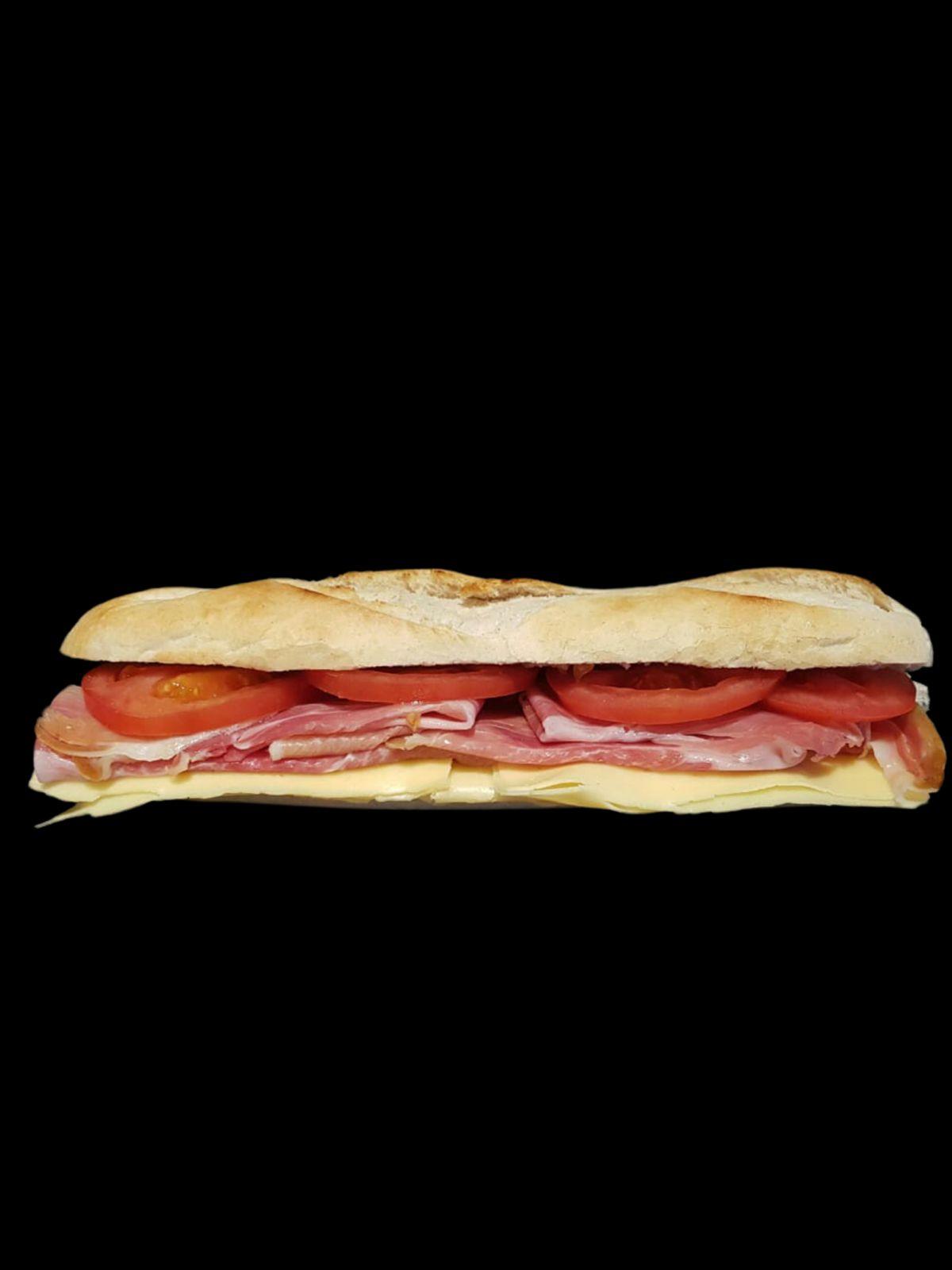 de crudo queso tomate